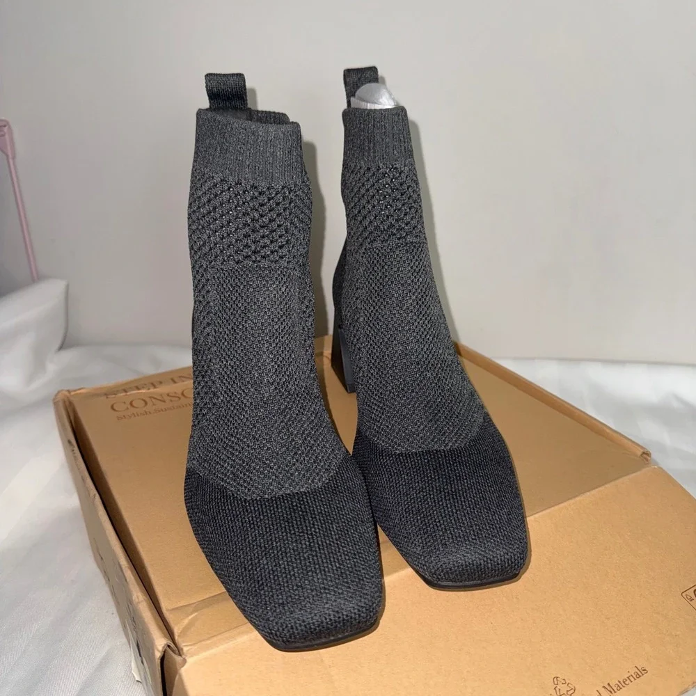 VIVAIA Grey Knit Sock Ankle Boots‎ Block Heel Square Toe Size US 7.5 EU 38.5